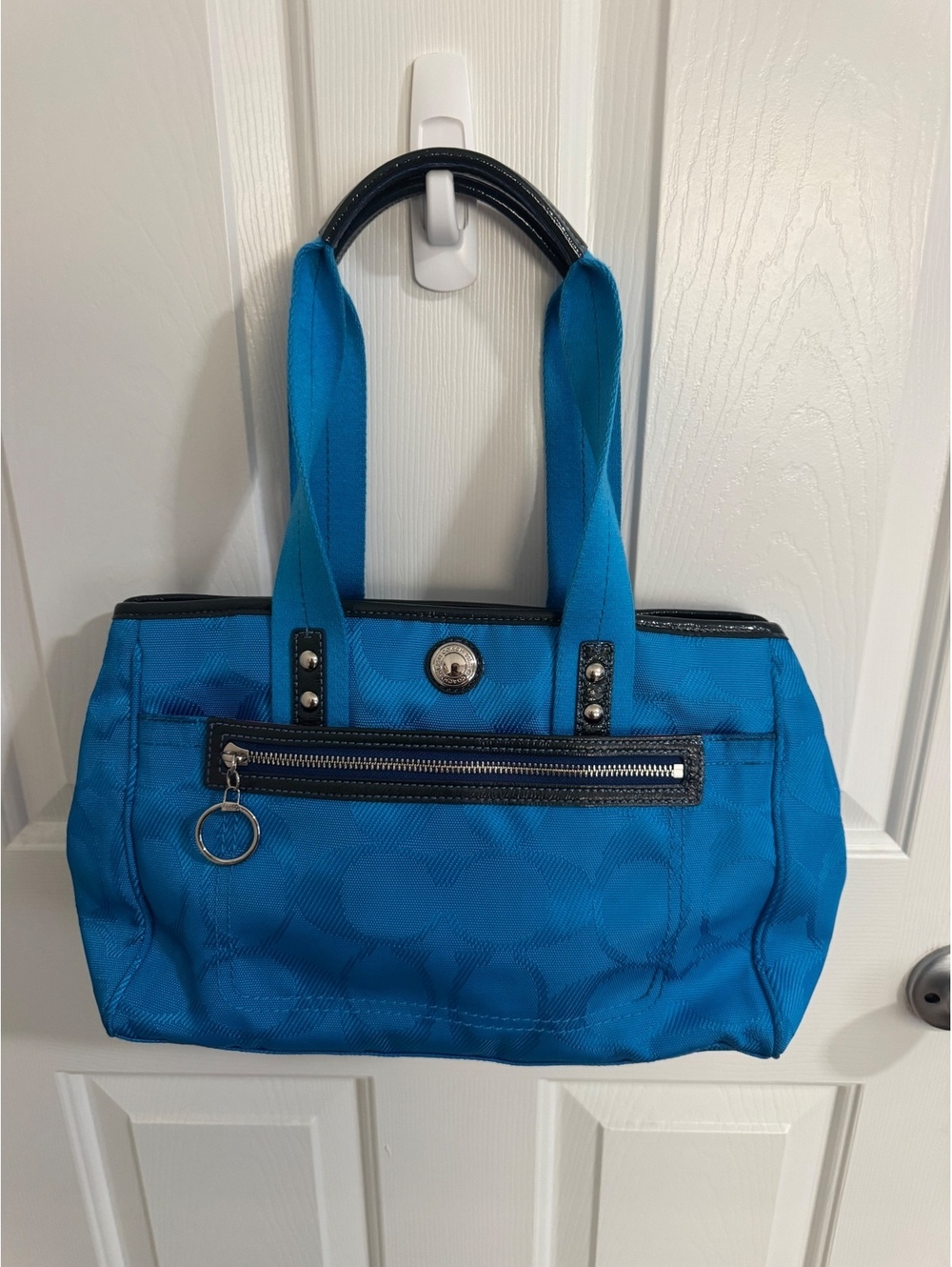 C40. Coach Daisy Signature Tote